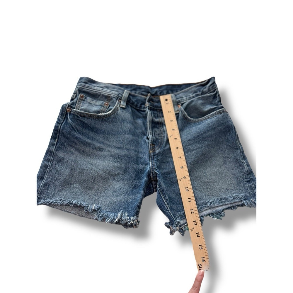 Levi's 501 CT Women's 26 Blue Denim Jean Shorts‎ Frayed Hem Casual Distressed - Picture 9 of 11